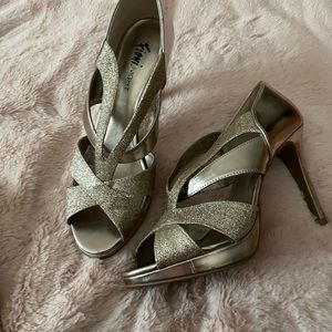 Ladies dress high heel dress shoe